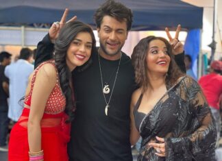 Antara Biswas Instagram - Day full of hahas and Waah waaahs … It’s SATURDAYY … BEKABOO DAY!!! #bela #raanav #yamini
