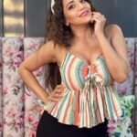 Antara Biswas Instagram – Hello Monday ❤️❤️…. 

#goodmorning #world