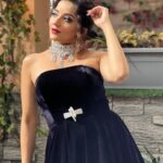 Antara Biswas Instagram – Always Wear Your Invisible Crown 👑….

Styled by: @tripzarora 
@rina_mane25 

📸: @deepakpathak663

Mua: @sumitsenapati5558 
Hairstyling: @kalpanathore

#beqaboo