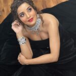 Antara Biswas Instagram – Always Wear Your Invisible Crown 👑….

Styled by: @tripzarora 
@rina_mane25 

📸: @deepakpathak663

Mua: @sumitsenapati5558 
Hairstyling: @kalpanathore

#beqaboo