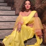Antara Biswas Instagram – I am Feeling Yellow Today … Probs Because I am Yellow 💛💛💛… 

Styled by : @tripzarora 
Draped by : @rina_mane25 

Mua : @makeupbyshahrooq 
Hairstyling: @kalpanathore 

📸: @deepakpathak663