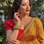 Antara Biswas Instagram – Shubh Navratri 🙏🙏…. 

#happy #navratri #gudipadwa 

Mua: @makeupbyshahrooq 
Hairstyling: @rajashree786patil786 
📸: @deepakpathak663