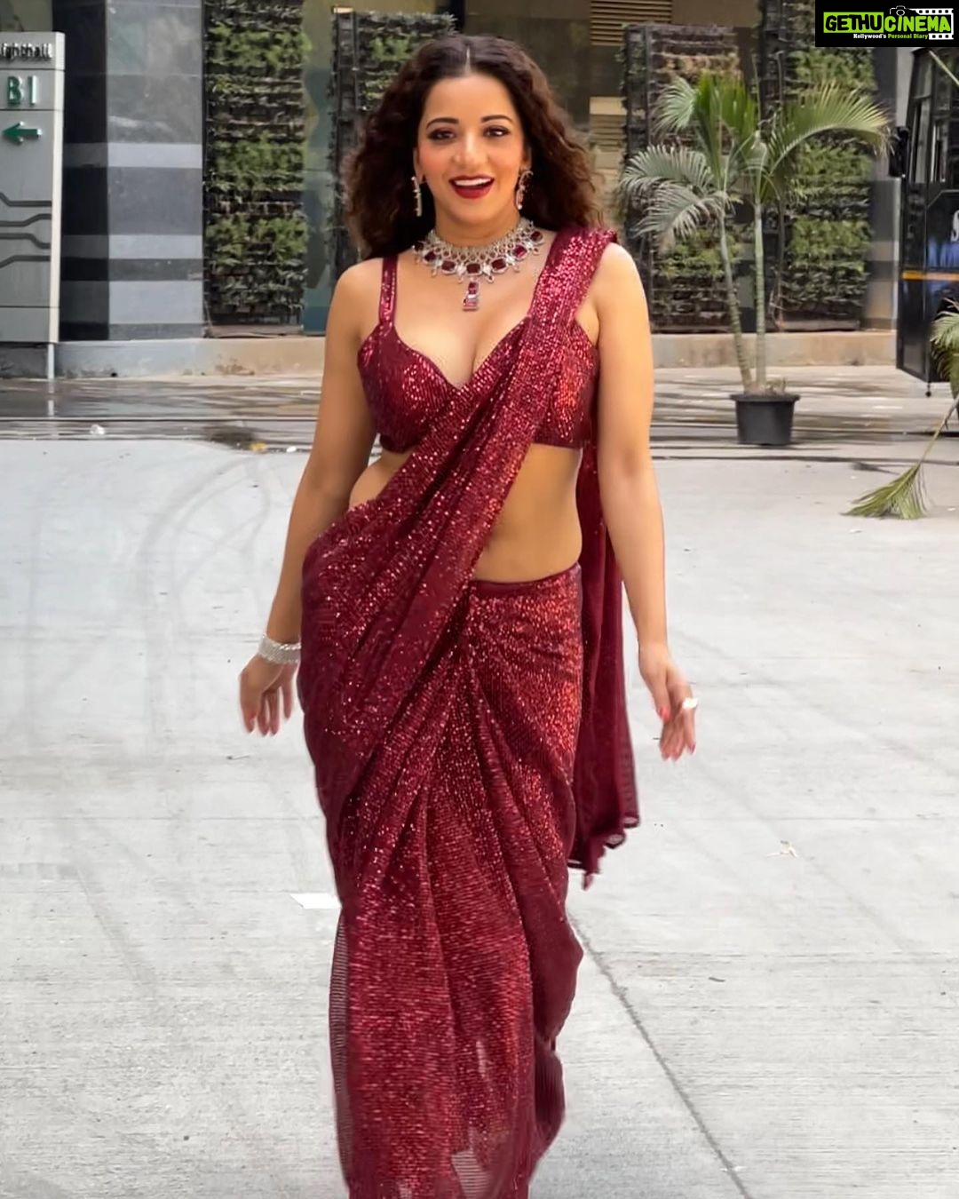 Antara Biswas Instagram - She is Free In Her Wildness … She Is A Wanderess… A Drop Of Free Water ❤️…. Styled by: @tripzarora Draped by: @rina_mane25 Mua: @makeupbyshahrooq Hairstyling: @kalpanathore 📸: @deepakpathak663 #beqaboo #colorstv