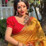Antara Biswas Instagram – Shubh Navratri 🙏🙏…. 

#happy #navratri #gudipadwa 

Mua: @makeupbyshahrooq 
Hairstyling: @rajashree786patil786 
📸: @deepakpathak663