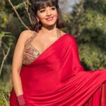 Antara Biswas Instagram – ♥️♥️♥️…. 

Styled by: @tripzarora 

Mua: @makeupbyshahrooq 
Hairstyling: @rajashree786patil786 
📸: @deepakpathak663 Mumbai, Maharashtra