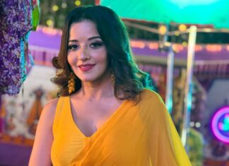Antara Biswas Instagram - So Many Songs In Mind On This Yellow Saree… You Suggest Me For My next #reel 🤷‍♀️ #beqaboo #tonight at 9pm Mua : @makeupbyshahrooq 📸: @deepakpathak663 Film City