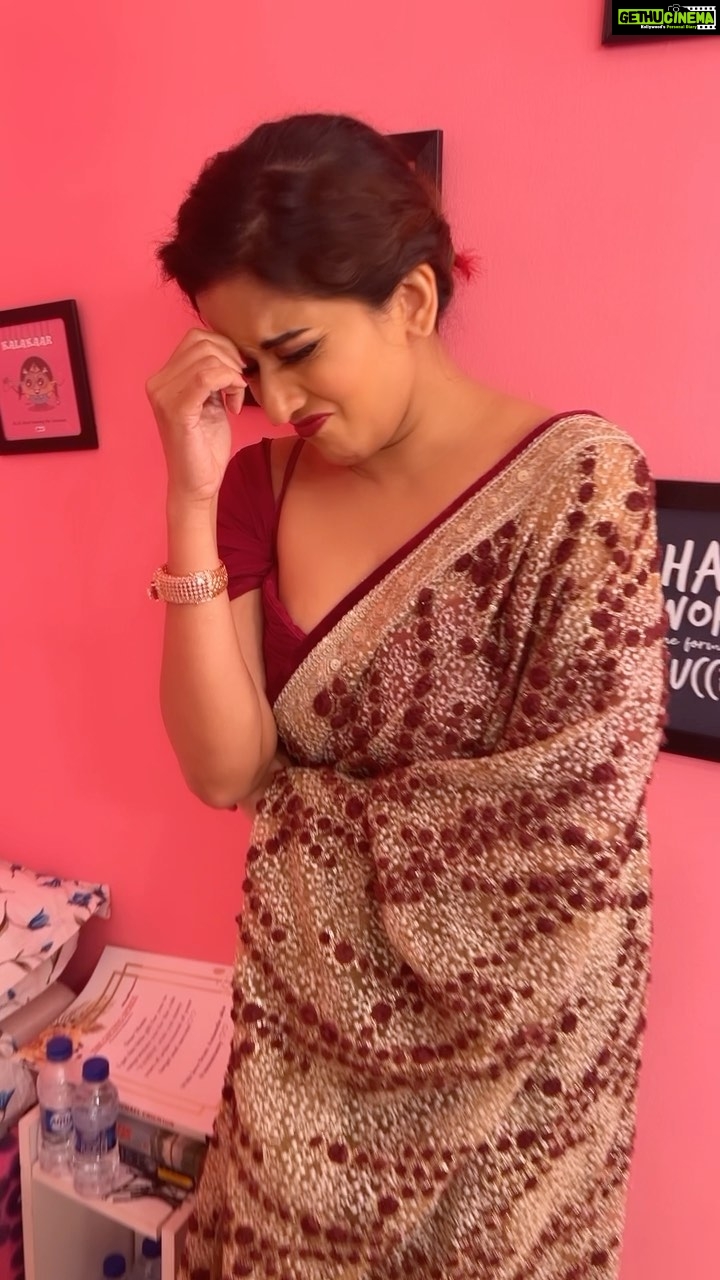 Antara Biswas Instagram - Kisi Mein Bhi meri Pic acchi nahi hai… driving license, aadhaar etc…, sacchi mein… 😜😜😜 #instagram id follow kar lijiye instead…