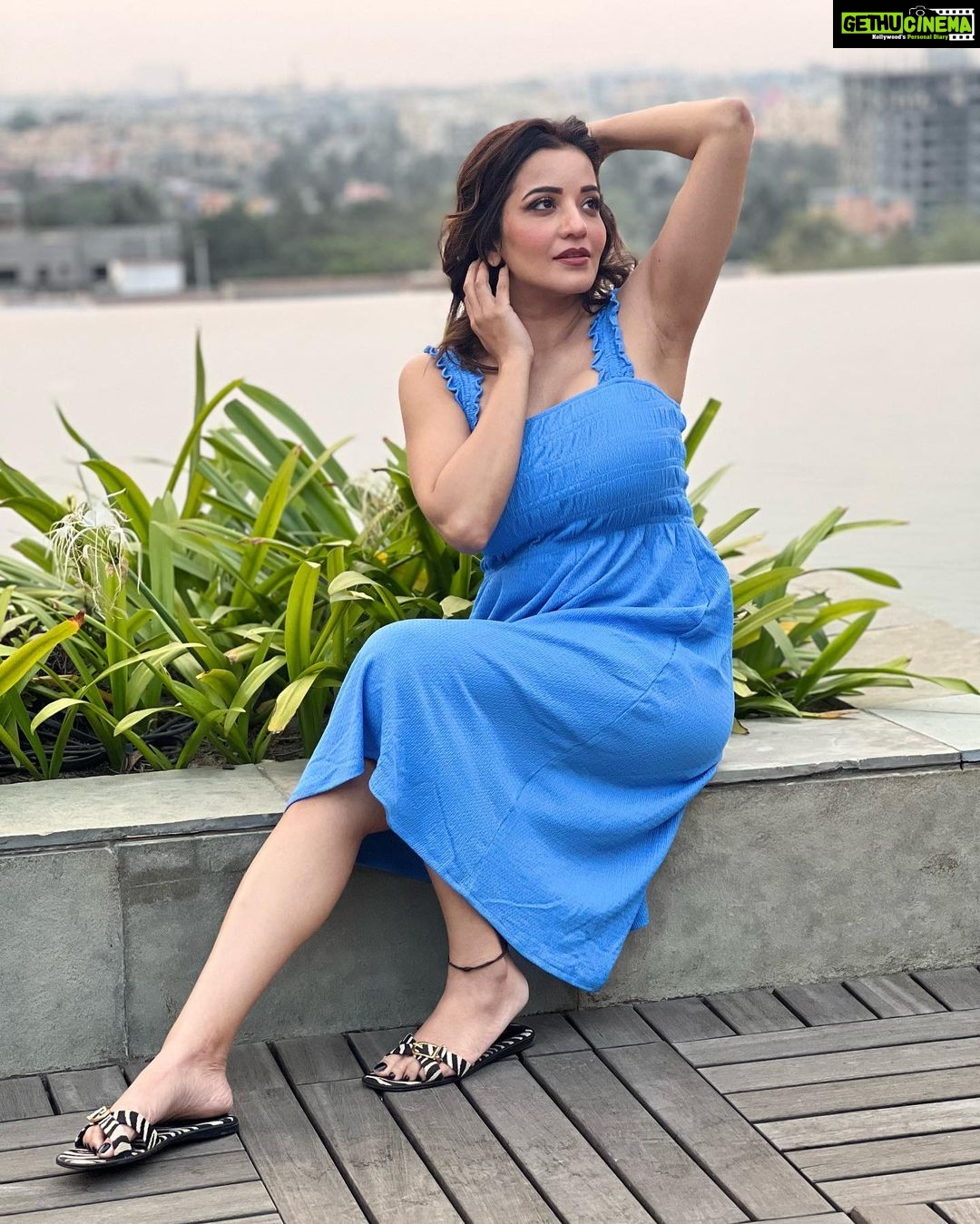 Antara Biswas Instagram - Shades of Blue 💙💙.. Taj City Centre New Town, Kolkata