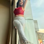 Antara Biswas Instagram – Event Ready ❤️… 

Makeup & Hair : @ameeth_dash 

Managed by: @riyashhh269 

#holi #event #kolkata #womansday #swabhumi #ootd #thankyou #rangbarse Kolkata