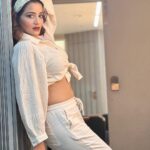Antara Biswas Instagram – Be You… Bravely … 
#goodmorning #world