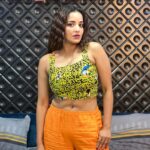 Antara Biswas Instagram – Oh Girl … you gotta just chill Out For like 2 seconds 🤷‍♀️🤷‍♀️… #chill #chillvibes 

📸: @deepakpathak663 

Mua: @sumitsenapati5558
