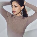 Anu Emmanuel Instagram – 🤎 just filling the grid 😎:)