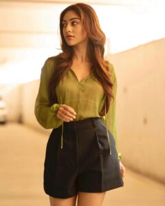 Anu Emmanuel Instagram - Bloom 🌱