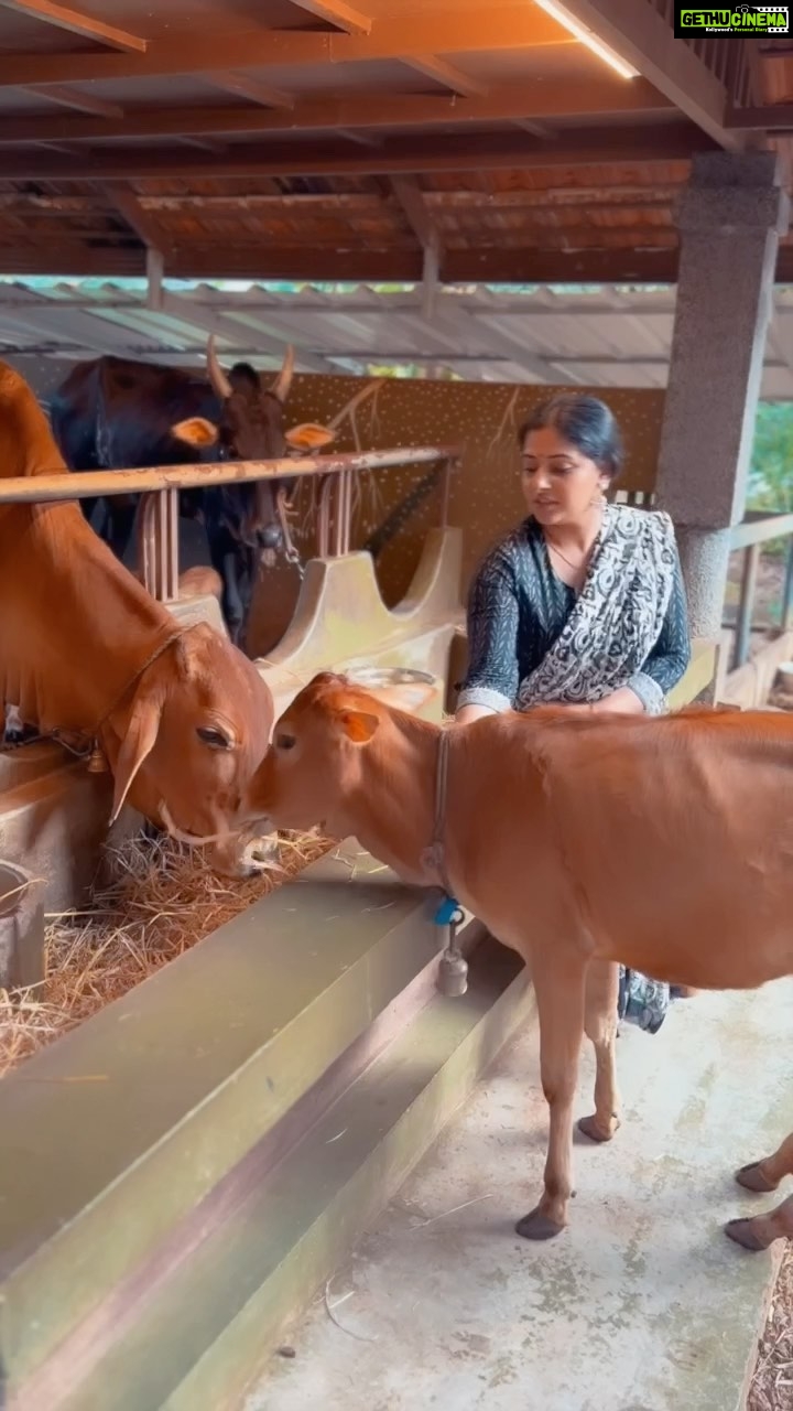 Anu Sithara Instagram - @anusonara ♥️ @punarnava_home @clay_back2nature