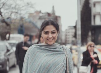 Anu Sithara Instagram - ♥️😁