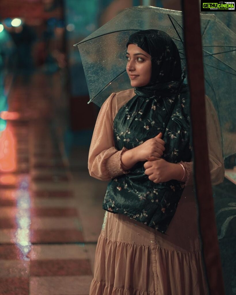 Anu Sithara Instagram - 📷 @vishnuprasadsignature #istanbul #rainyday
