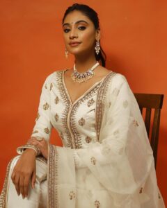 Anukreethy Vas Instagram - You caught me staring but I caught you staring back 😈 . Pc @camerasenthil Mua @makeup_by_kez . #fashionstyle #fashion #trending #anukreethyvas #model #actresshot @timestalent @inder.sagoo @rishubartaria