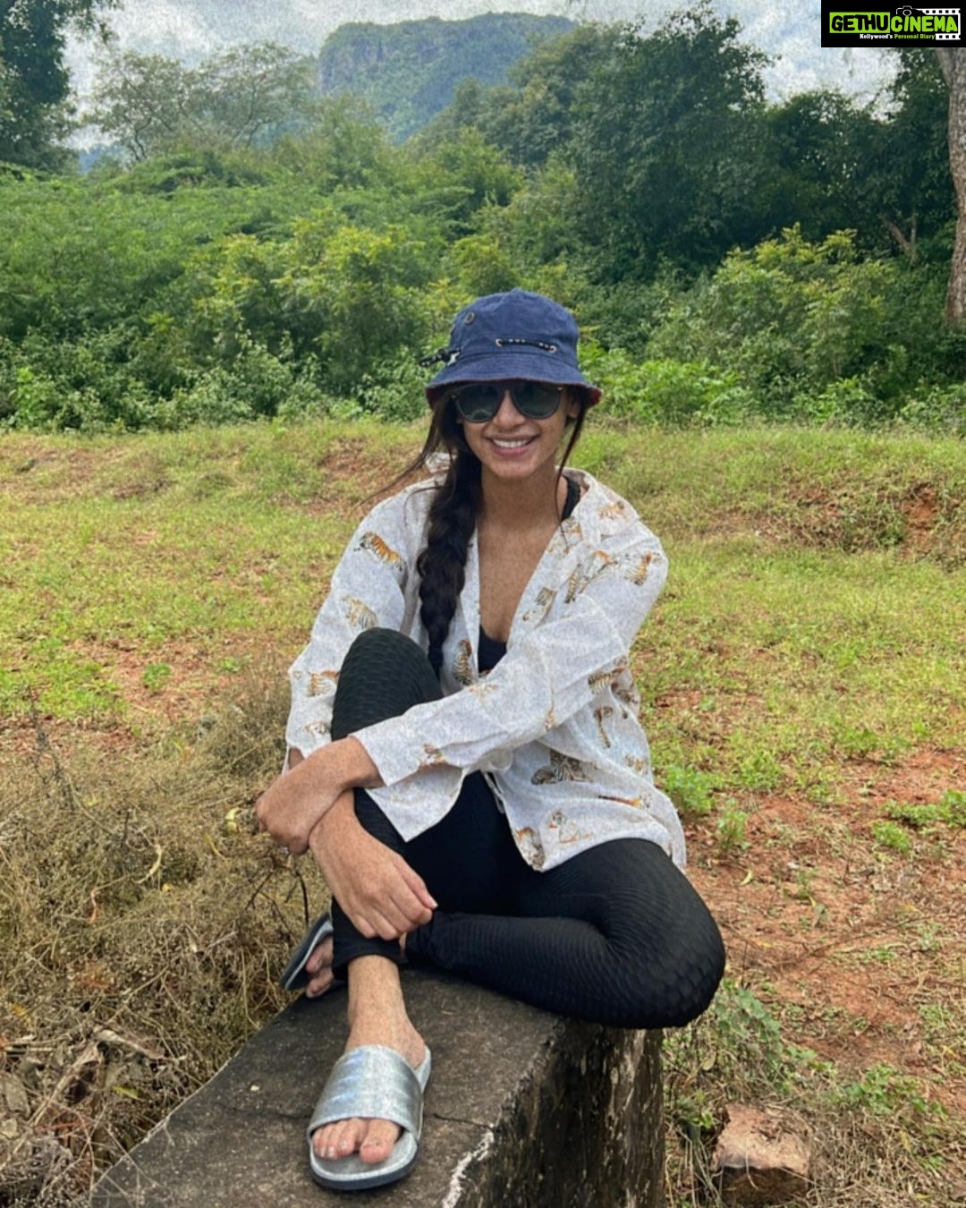 Anukreethy Vas Instagram - Some peace in green 🍃 🌳 🍁