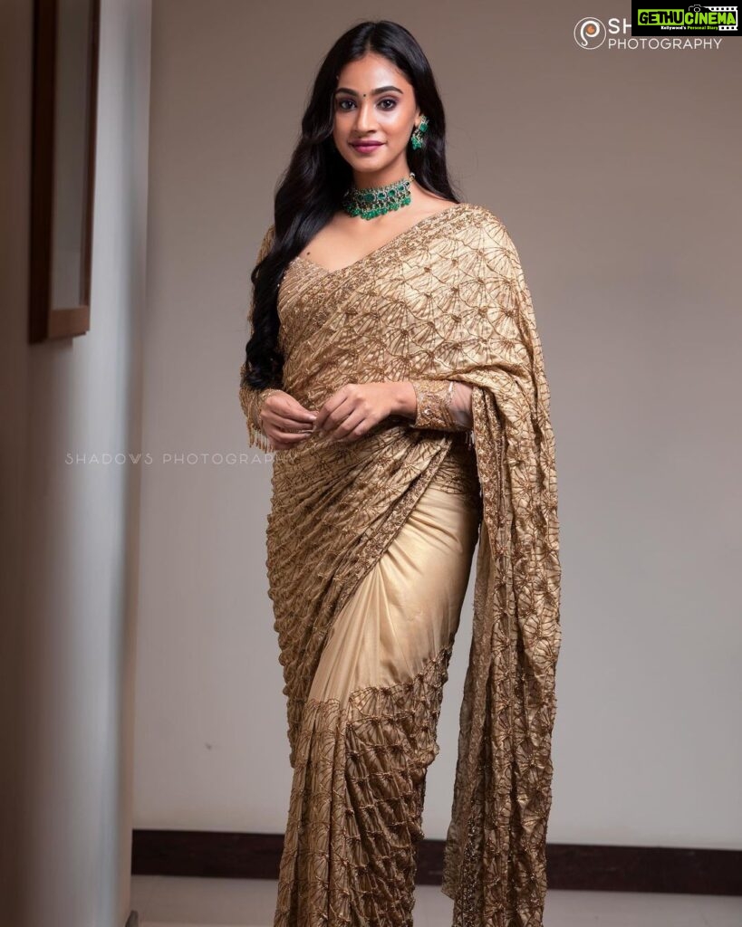 Anukreethy Vas Instagram - Whatever is good for the soul, DO THAT ❤️‍🔥 Wearing @studio149 👗 Pc @ajay_shadowsphotography 📸 Makeup @sangeethamakeoverartistry 💄 #dsp #dsppromotions #saree #southindian #kollywood #tamilactress @timestalent @rishubartaria Tamil Nadu