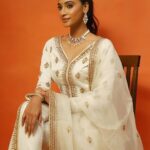 Anukreethy Vas Instagram - OWN who you are 🌟 . Outfit- @jigarmaliofficial Mua @makeup_by_kez Hair @banu_hairstylist_sareedrapist Jewellery - @fineshinejewels Styling - @swathi__ramakrishnan Photography - @sat_narain @the.portrait.culture @shotsbyuv . #fashion #potrait #model #anukreethyvas #missindia2018 #kollywood #kollywoodactress @timestalent @inder.sagoo #dsppromotion