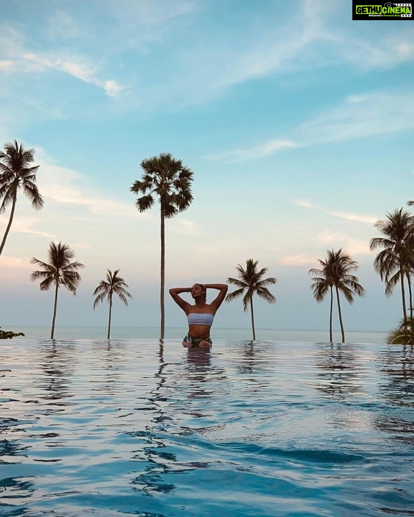 Anukreethy Vas Instagram - The best part about my trip to koh samui was our stay @hyattregencykohsamui and their breathtaking pool 🏊‍♀️ . After a long day in the sun I always looked forward to jumping in the warm pool with an amazing view to relax and watch the beautiful sunset 🌅 and had the best time of my life ❤️ . If you ever plan a trip to koh samui be sure to book @hyattregencykohsamui and immerse yourself in luxury,comfort and killer views 🔥 . . . #kohsamui #kohsamuiisland #hyattregencykohsamui #besthotel #bestresort #holiday #vacation #thailand #phuket #trending #anukreethyvas #trending #pool Hyatt Regency Koh Samui