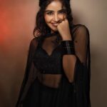Anupama Parameswaran Instagram - Karivala ♾️ Styled by : @rashmitathapa Wearing : @talashahyderabad Jewelry : @spillthebead Styling Team : @aishwarya128 Shot by : @nikkhil_bareli