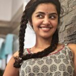 Anupama Parameswaran Instagram – Birthday at home 🏡 This is my kind of “Happy Birthday”🥹♥️ grateful 😇 missed Achan and Akku a lot this time 🥺 
Thank you all for the wonderful wishes 🙏🏼🥹♥️