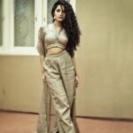 Anupama Parameswaran Instagram – Head aches!
 
Find the odd picture out 🤟🏻

Styled by : @rashmitathapa
Wearing : @naomibyneehabhumana
Jewelry : @spillthebead
Styling Team : @aishwarya128
Shot by : @swipeupproductions