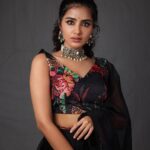Anupama Parameswaran Instagram – Gratitude 🥹♥️

Outfit – @sanjanareddy.designs 
Jwellery – @kalasha_finejewels
Stylist –  @sandhya__sabbavarapu
Styling team – @team_sandhya
@sirichandana_medi
Photograper – @pranav.foto