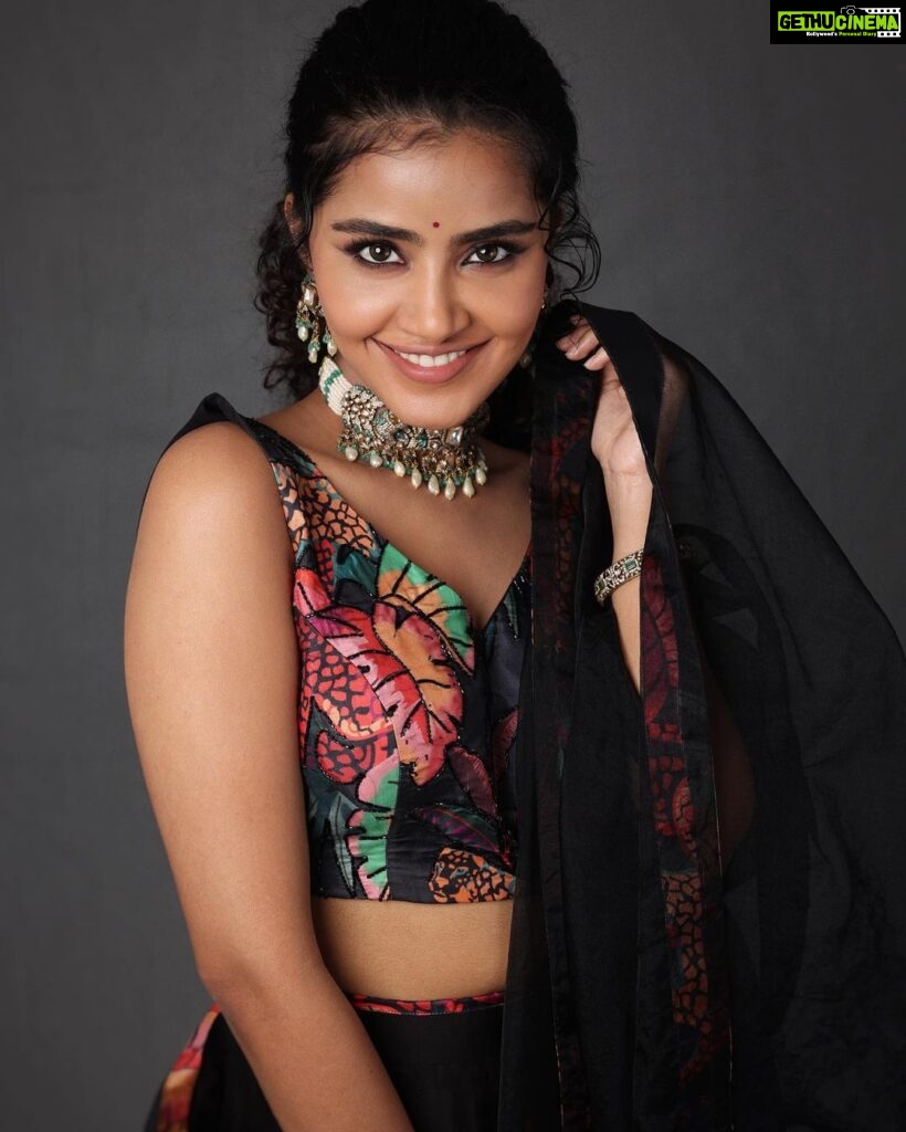 Anupama Parameswaran Instagram - Gratitude 🥹♥️ Outfit - @sanjanareddy.designs Jwellery - @kalasha_finejewels Stylist - @sandhya__sabbavarapu Styling team - @team_sandhya @sirichandana_medi Photograper - @pranav.foto