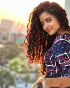 Anupama Parameswaran Instagram - There is a sunshine in my soul today, like every day. 🌻

PC @nihal_kodhaty 🦧