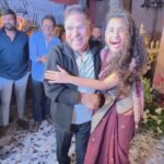 Anupama Parameswaran Instagram - Look who is Happy And Dancing 🔥❤️ #18Pages Producers #AlluAravind sir and @aryasukku 🔥🔥 @anupamaparameswaran96 Thanks to the Audience for making this Cute Film a success 🙏🏽