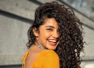 Anupama Parameswaran Instagram - From childhood I have the habit of keeping the best for the last… Fun fact - it remains the same 😁🐣 see you at the movies tomorrow 😁#18pages PC @koli_sarika7313 Saree - @omanas_clothing Blouse - @arka_by_divya_kanigalupula Jwellery - @creyon Stylist - @sandhya__sabbavarapu Styling team - @team_sandhya @sirichandana_medi