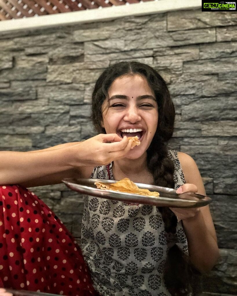 Anupama Parameswaran Instagram - Birthday at home 🏡 This is my kind of “Happy Birthday”🥹♥️ grateful 😇 missed Achan and Akku a lot this time 🥺 Thank you all for the wonderful wishes 🙏🏼🥹♥️