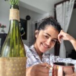 Anupama Parameswaran Instagram – Woke up like this ♥️

On this Valentine’s Day , just feel extremely grateful for the life and the love I get… 
Amidst all the chaos, find love… find peace… ♥️ love yourself…love the world…