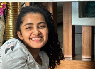 Anupama Parameswaran Instagram - The yummiest dump 😬🤭 #realcandids