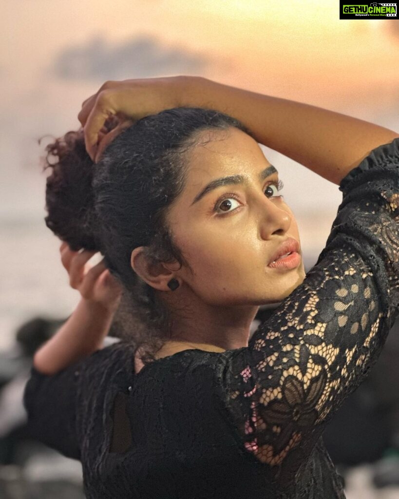 Anupama Parameswaran Instagram - Summer state of mind !