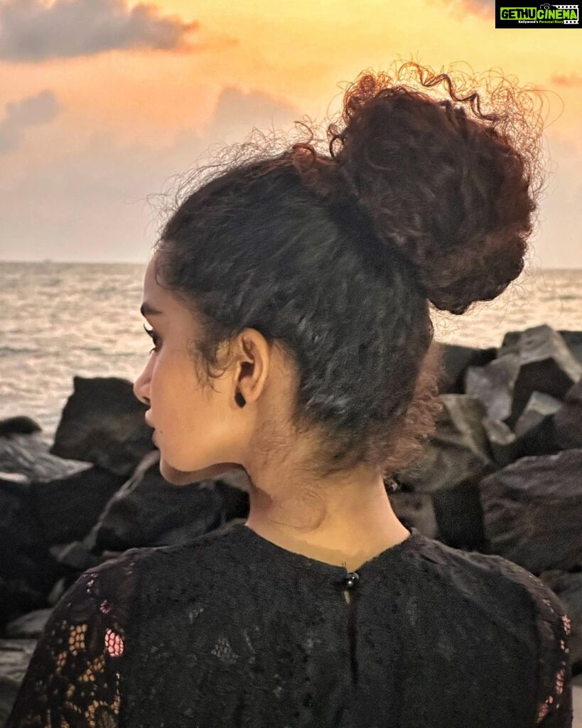 Anupama Parameswaran Instagram - Summer state of mind !