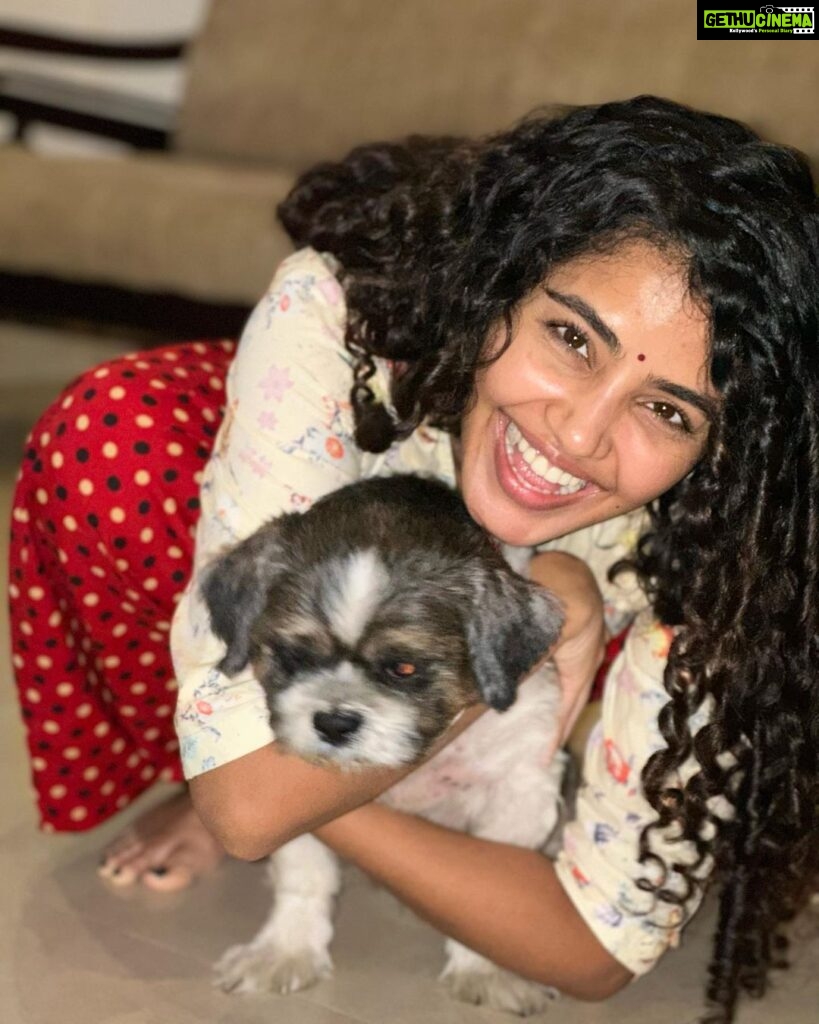 Anupama Parameswaran Instagram - Unedited pictures and Unfiltered emotions🥹♥️ #whiskey