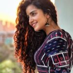 Anupama Parameswaran Instagram - There is a sunshine in my soul today, like every day. 🌻 PC @nihal_kodhaty 🦧