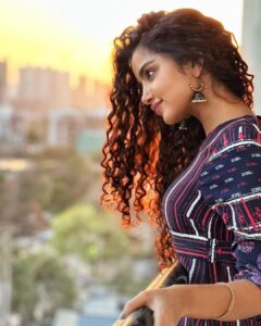 Anupama Parameswaran Instagram - There is a sunshine in my soul today, like every day. 🌻

PC @nihal_kodhaty 🦧