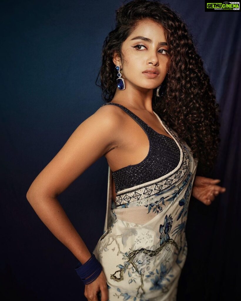 Anupama Parameswaran Instagram - Issa look 👀 Styled by @rashmitathapa Wearing @varunchakkilam Jewellery @houseofqc Styling team @aishwarya128 Shot by @nikkhil_bareli