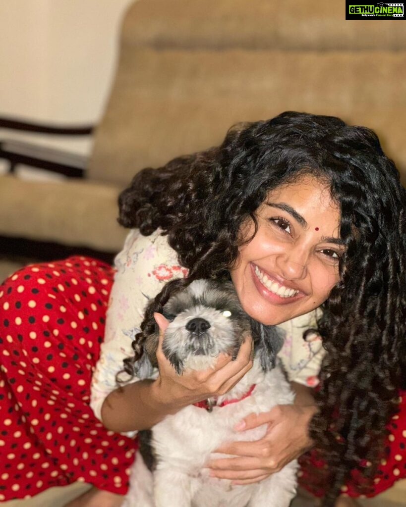Anupama Parameswaran Instagram - Unedited pictures and Unfiltered emotions🥹♥️ #whiskey