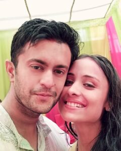 Anupriya Kapoor Instagram - Dilwalon ki holi Dilliwali...first holi with Mrs.