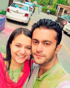 Anupriya Kapoor Instagram - Dilwalon ki holi Dilliwali...first holi with Mrs.
