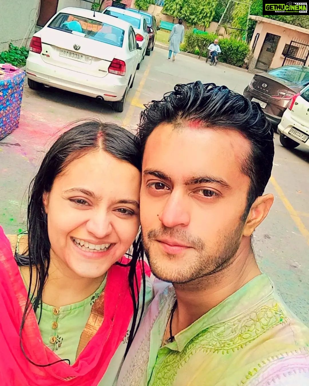 Anupriya Kapoor - 3.5K Likes - Dilwalon ki holi Dilliwali...first holi with Mrs.