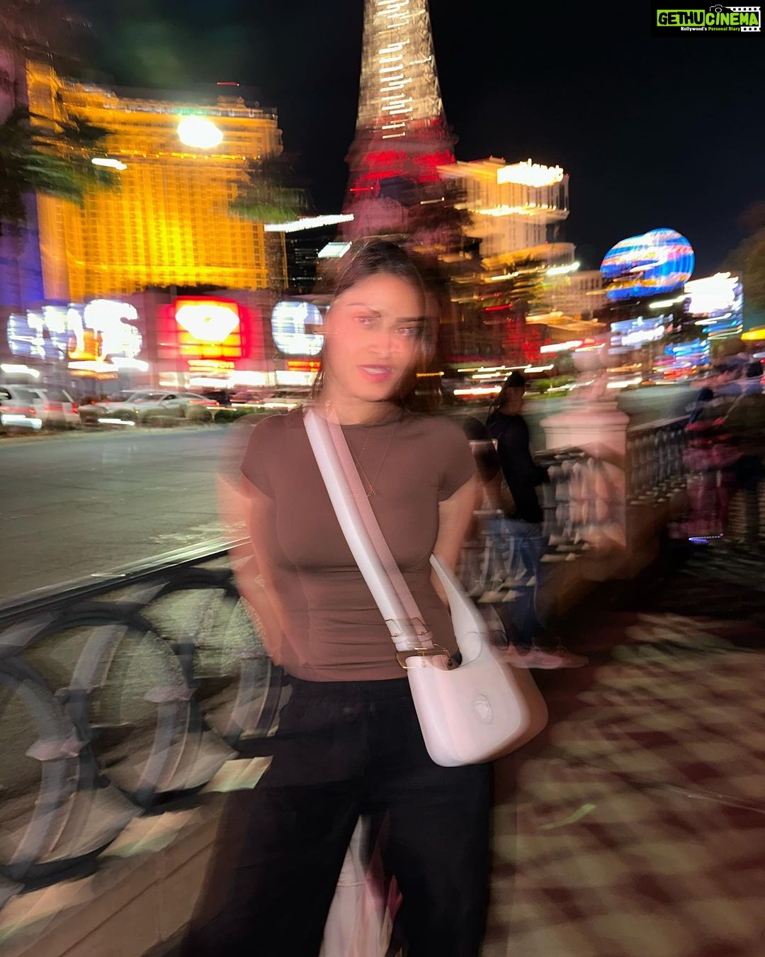 Anushka Ranjan Instagram - Vegas State of Mind 🎰 Las Vegas Strip