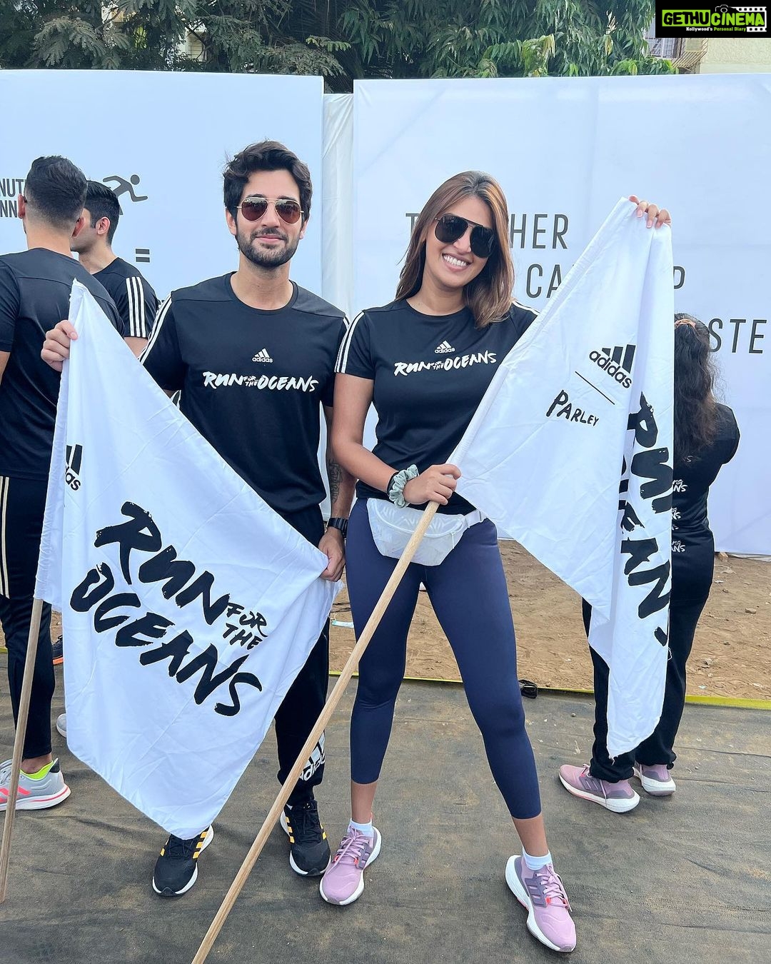 Anushka Ranjan Instagram - Yesterday was an eye opener.. we have treated our planet like a trash can but it’s time to be a better citizen of the world and do the right thing. Thank you @adidasindia and @afrozshah_ for organising such events where you make people aware of what the reality truly is. It was an amazing morning - running is always fun but running for a cause makes it even more special🌏🤎 #RunForTheOceans #WorldEnvironmentDay Versova, Mumbai