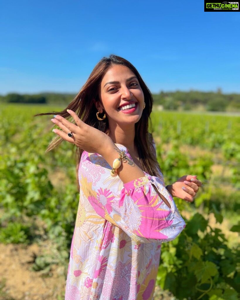 Anushka Ranjan Instagram - Whatever you do, pour yourself into it☀️🍷 Chateau Des Marres