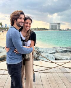 Anushka Ranjan Instagram - Hi happy place 💙